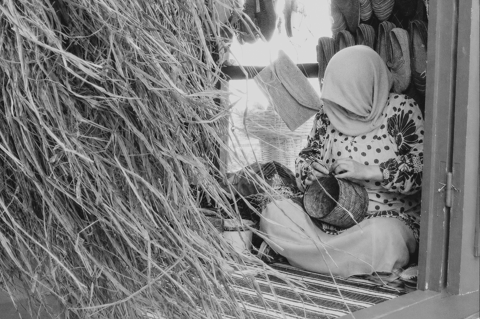 Meryem — Natural Rafia & Basketry Artisan (Marrakech Region)